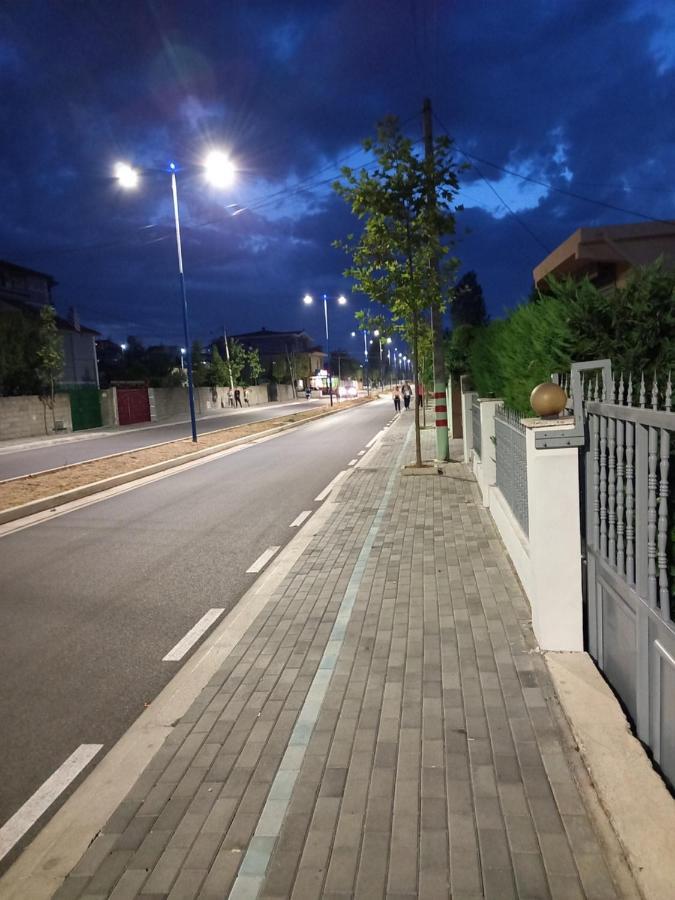 Kamez Villa Cerpja מראה חיצוני תמונה