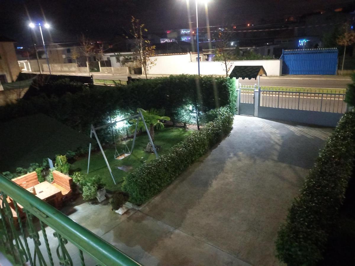 Kamez Villa Cerpja מראה חיצוני תמונה