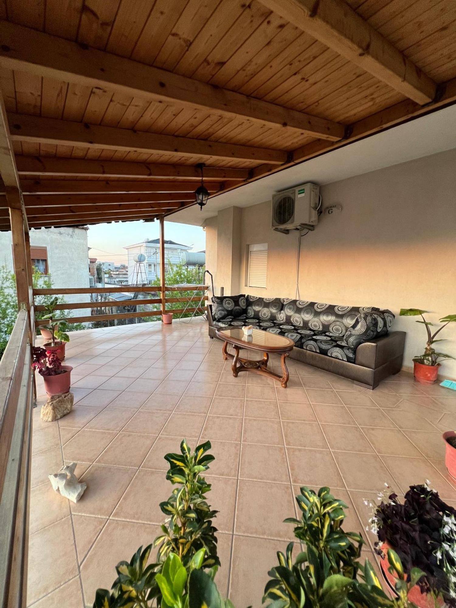 Kamez Villa Cerpja מראה חיצוני תמונה