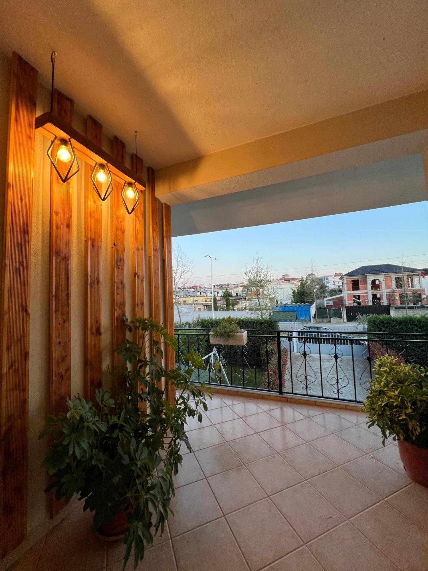 Kamez Villa Cerpja מראה חיצוני תמונה
